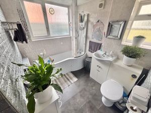 Bathroom- click for photo gallery